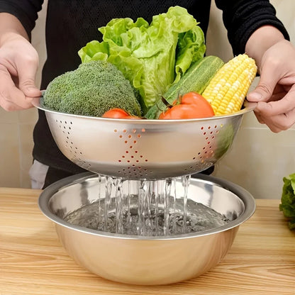 A Multi-Functional Kitchen Grater Set
